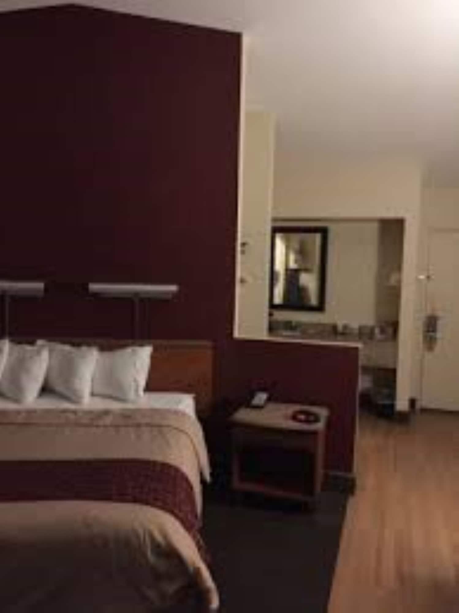 Red Roof Inn San Dimas - Fairplex מראה חיצוני תמונה